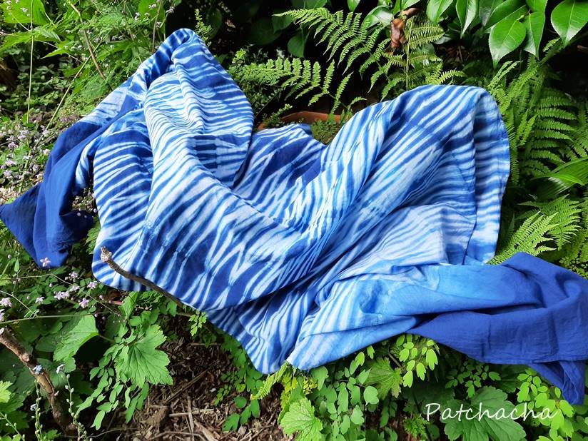 DIY – Teindre des tissus à l'indigo : le tuto facile pour tester le Shibori  !